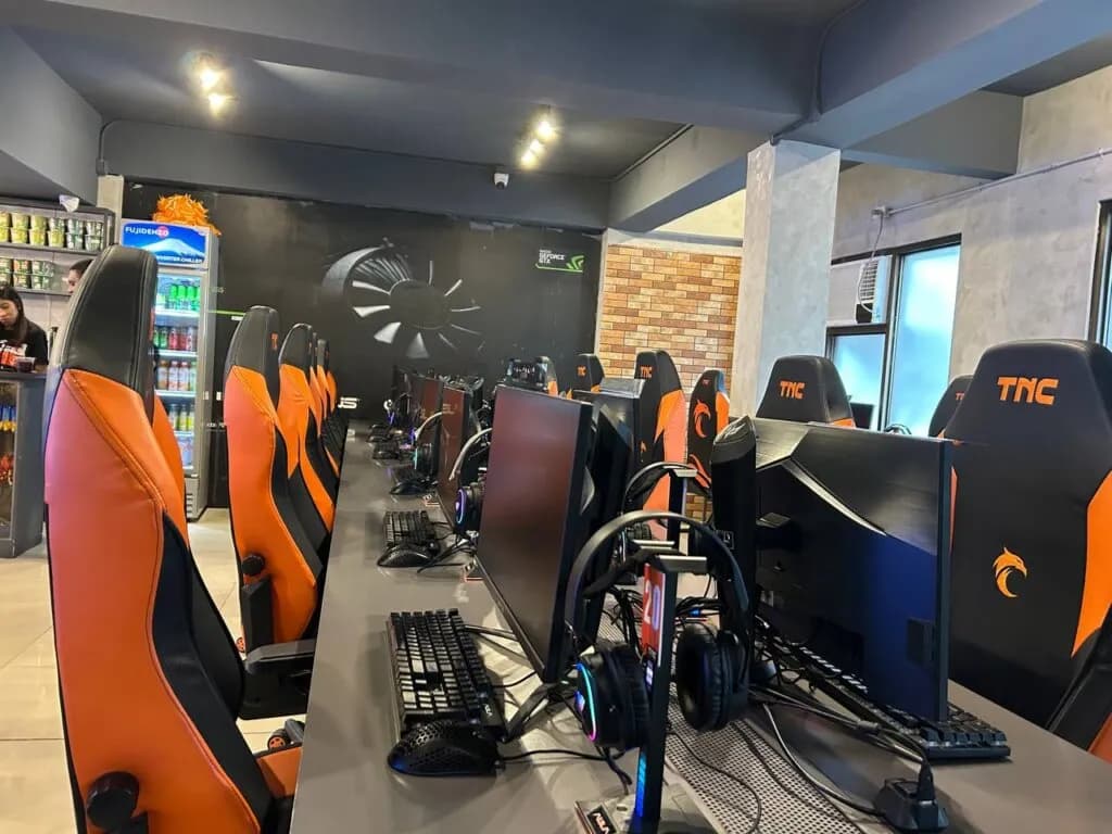 Cybr Internet & Gaming Center franchise photo Cybr Internet & Gaming Center franchise photo