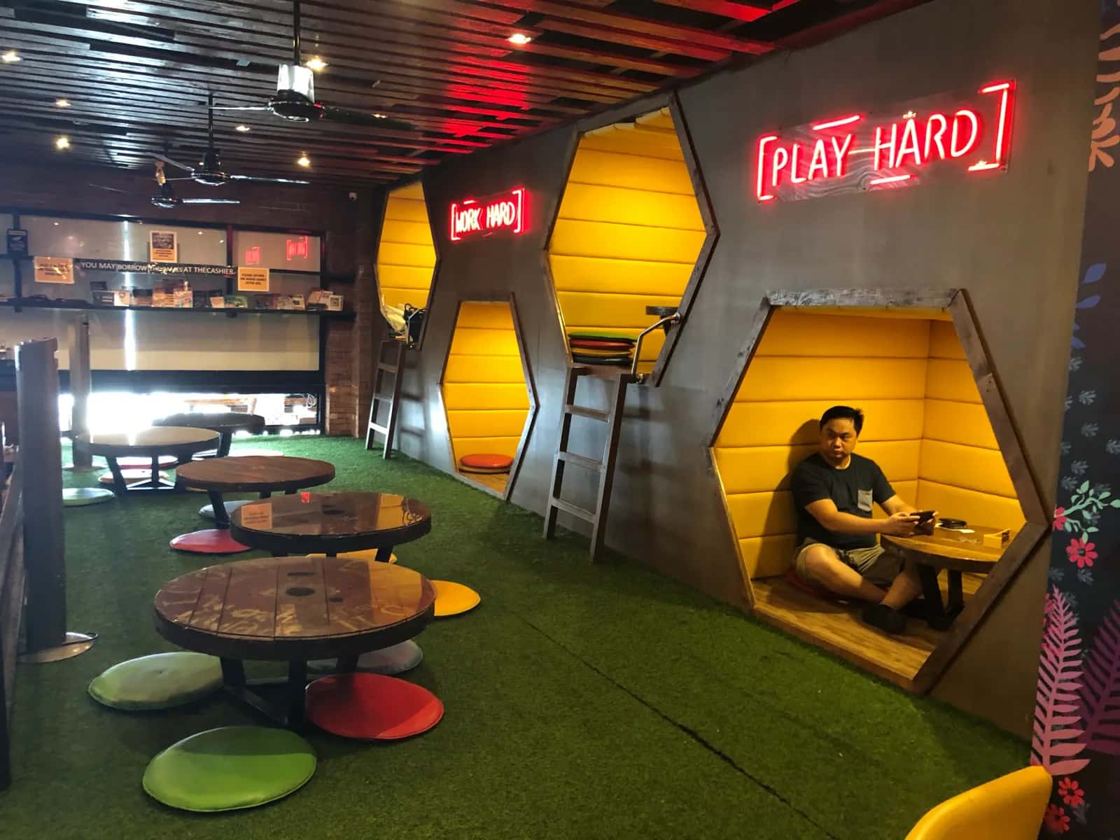 Mad Cafe franchise Mad Cafe franchise