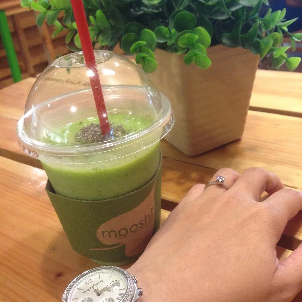 Mooshi Green Smoothie & Juice Bar franchise photo Mooshi Green Smoothie & Juice Bar franchise photo